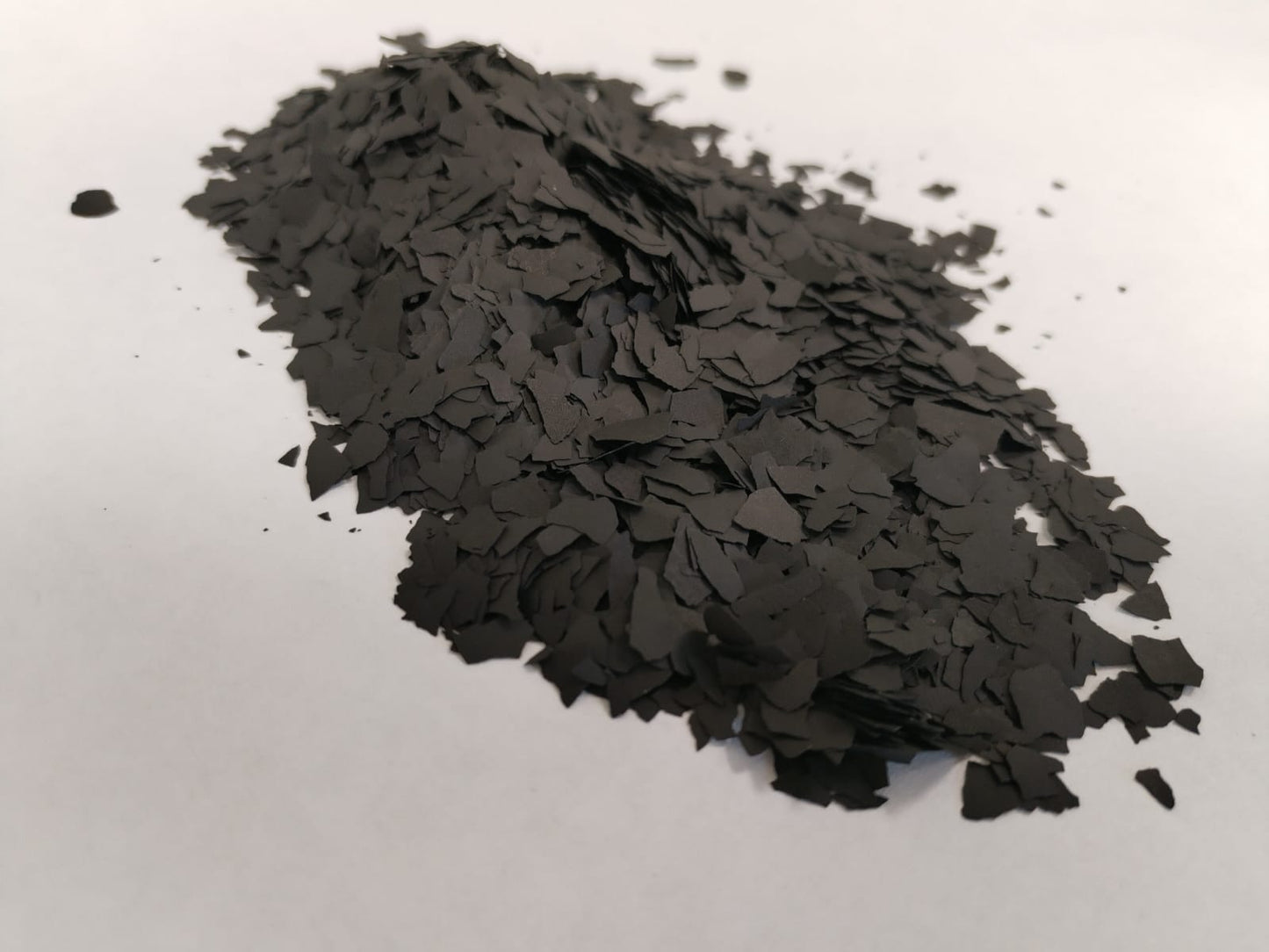 Hojuela decorativa Negra 1/4" 5KG
